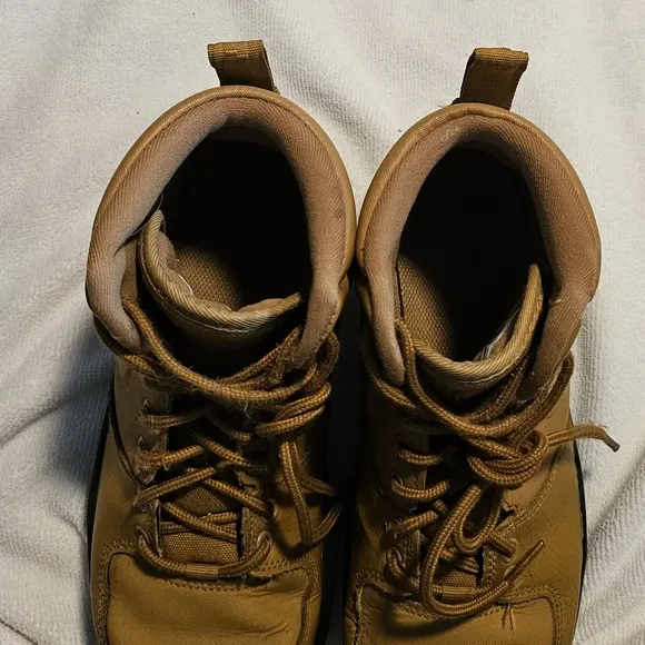 Nike Shoes, Nike Boots, Manoa, Wheat/Tan and Black, Big Kid's Size 6, EUC