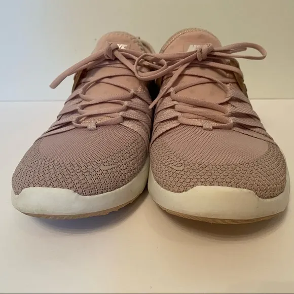 NIKE SHOES SNEAKERS PINK GRAY TRAINING SWOOSH Size 6
