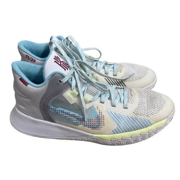Nike Shoes Youth Size 5.5 Kyrie Flytrap V Lace Up Basketball Sneakers DD0340-102