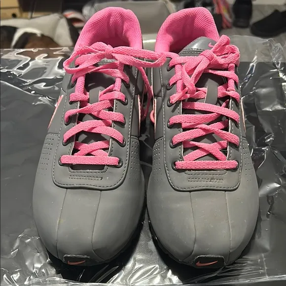 Nike Shox rare pink and gray. The size is 7Y
