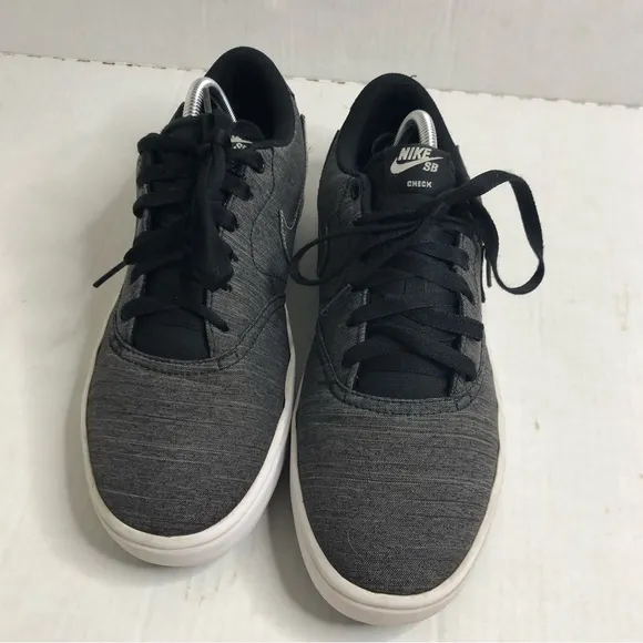 Nike Sneakers Mens Size 10.5 SB Check Solarsoft  Dark Gray Casual Shoes