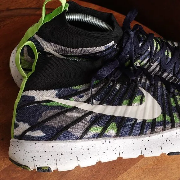 Nike Sneakers Mens Size 9.5 Blue Free Train Force Flyknit Seahawks 840299-400