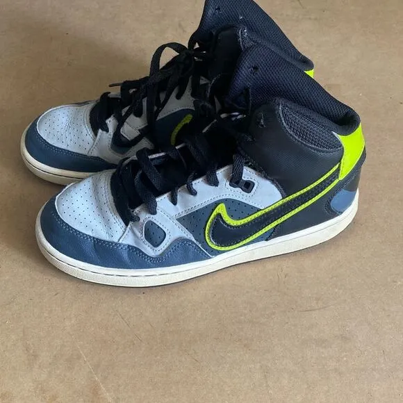 Nike Son of Force Mid 615158-013 Black Gray Basketball Shoes Youth Boys Size 5.5