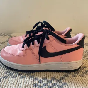 Nike Valentines Day Youth Size 3Y Pink/Black Kids Casual Sneakers Shoes