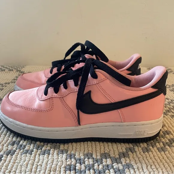 Nike Valentines Day Youth Size 3Y Pink/Black Kids Casual Sneakers Shoes