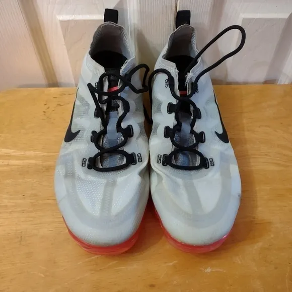 Nike VaporMax 2019 Retro men's size 8 sneakers shoes multi colored soles