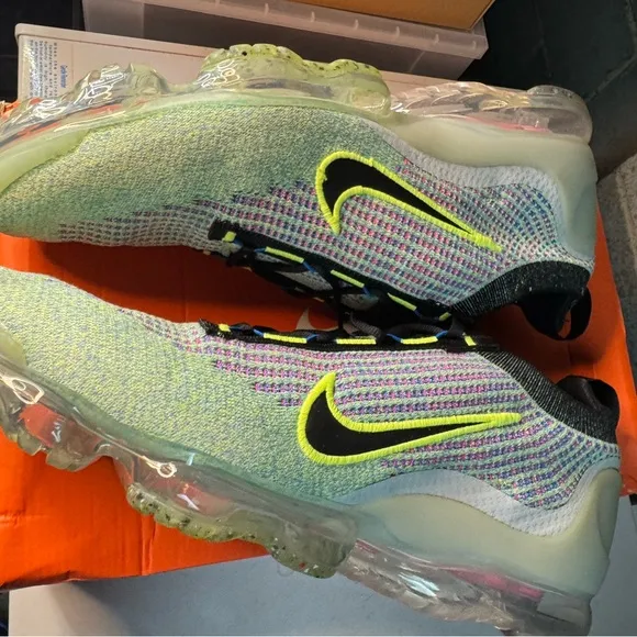 Nike Vapormax 2021 Multicolor Flyknit Sneakers