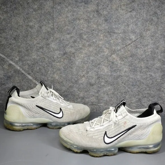 Nike Vapormax Flyknit Men's‎ Sneakers 10 Monochrome White Black Shoes DH4084-100