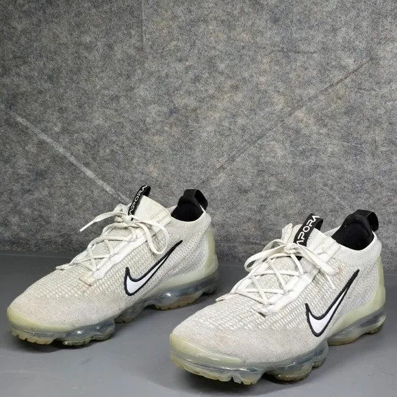 Nike Vapormax Flyknit Men's‎ Sneakers 10 Monochrome White Black Shoes DH4084-100