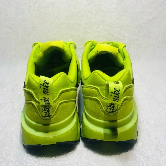 Nike Womens Air Max Dawn Atomic Green Running Shoes Sneakers Casual Size 9.5