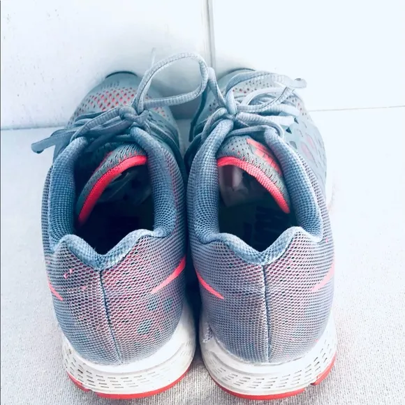 NIKE WOMENS AIR ZOOM PEGASUS SIZE 7