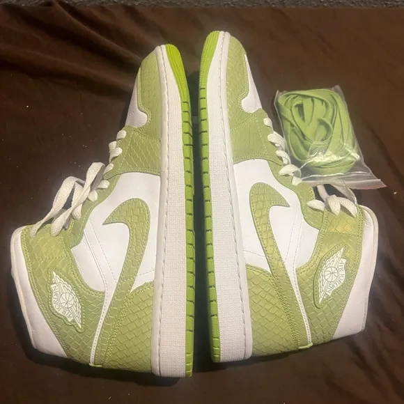 Nike Women's Green and White Sneakers Air Jordan 1 Mid SE Green Python New