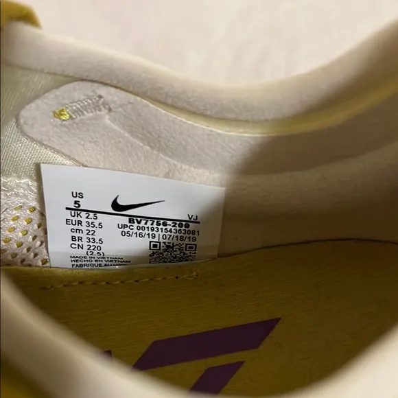 NIKE ZOOM FLY  3 Women's Sneakers
