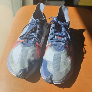 Nike Zoom Gravity Mens size 9.5 Running Trainers Sneakers Shoes