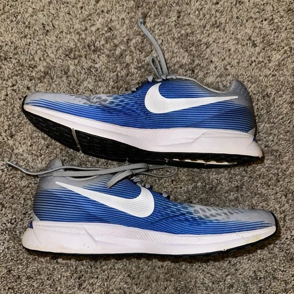 Nike Zoom running sneakers