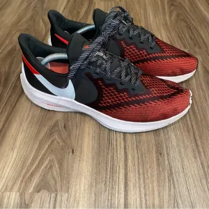 Nike Zoom Winflow Athletic Running Sneakers Size 11.5 AQ7497-010 Red Black White