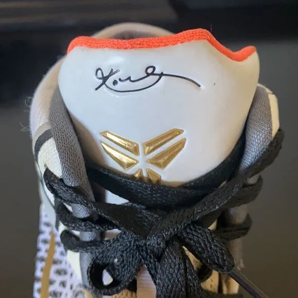 Nike Kobe Basket Ball Shoes