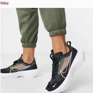 Nike Womens Vista Lite Running Trainers Sneakers
