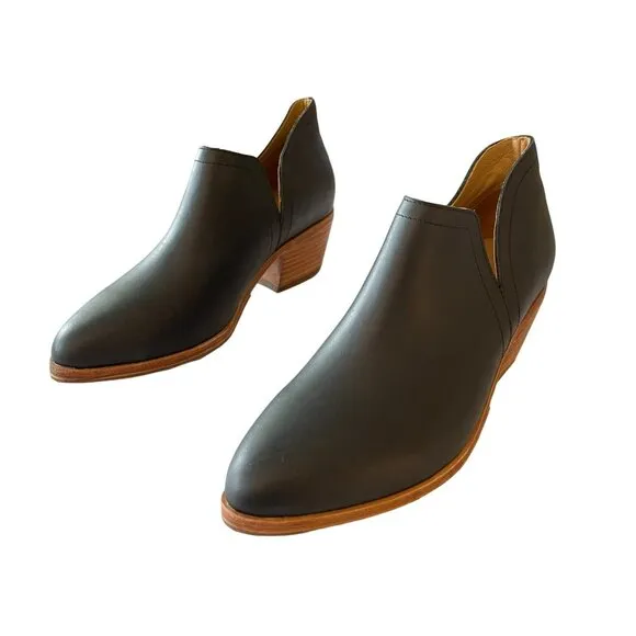 Nisola Water Resistant Mia Everyday Black Leather Chelsea Ankle Boots Size 8 NEW