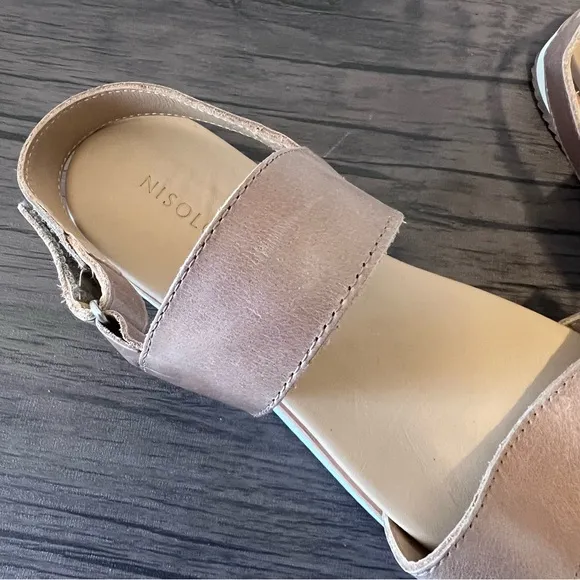 Nisolo Women's Tan Leather 'Flatform' Sandals Size 8.5