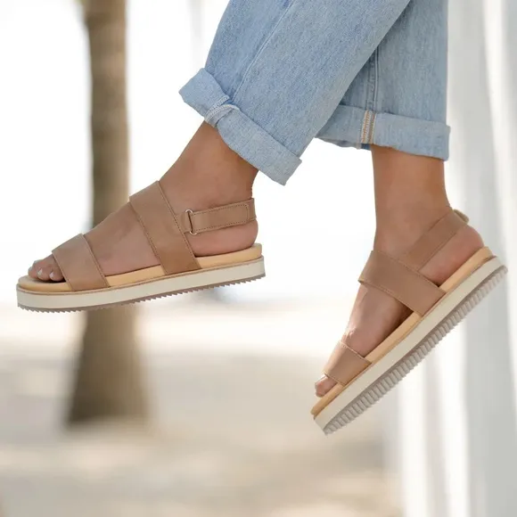 Nisolo Women's Tan Leather 'Flatform' Sandals Size 8.5