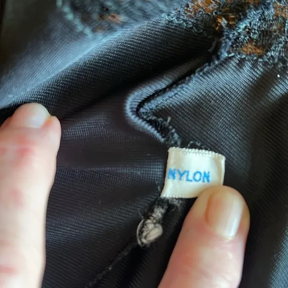 NO LABEL 1950’s Slip SZ 38 Vintage