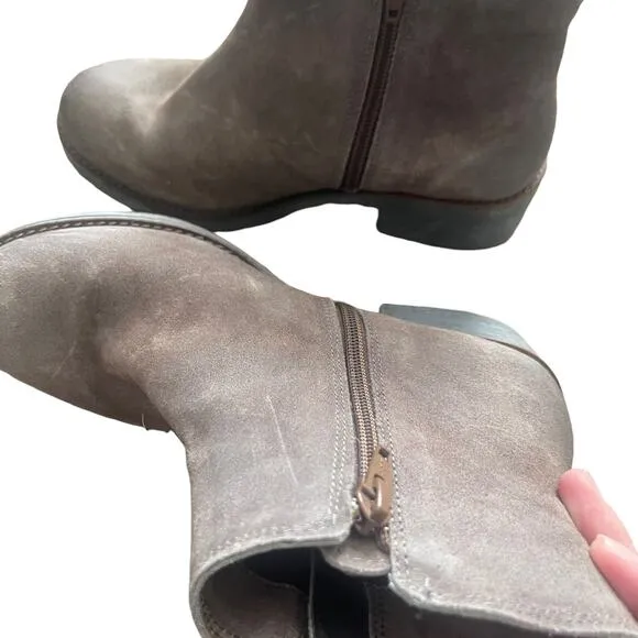 Noat Women's Size 37 Eur US 6-6.5 Suede Taupe Wander Ankle Bootie Boots