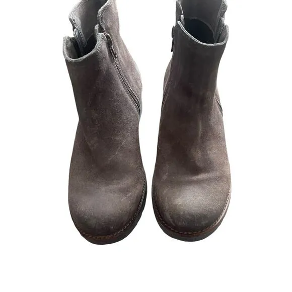 Noat Women's Size 37 Eur US 6-6.5 Suede Taupe Wander Ankle Bootie Boots