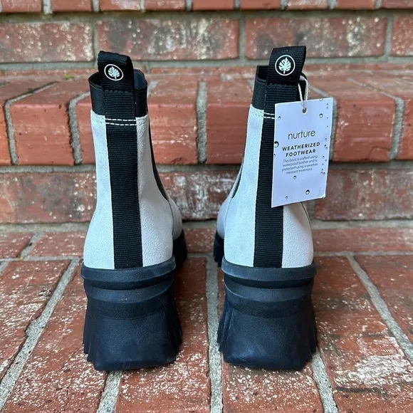 Nurture Denali Water Resistant Suede Platform Chelsea Boots White Size 8.5