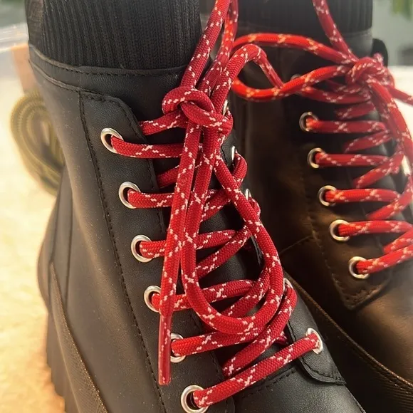 Nurture Sz 9.5 Whitney Waterproof Leather Lace-Up Lug Sole Boots NEW Outdoor