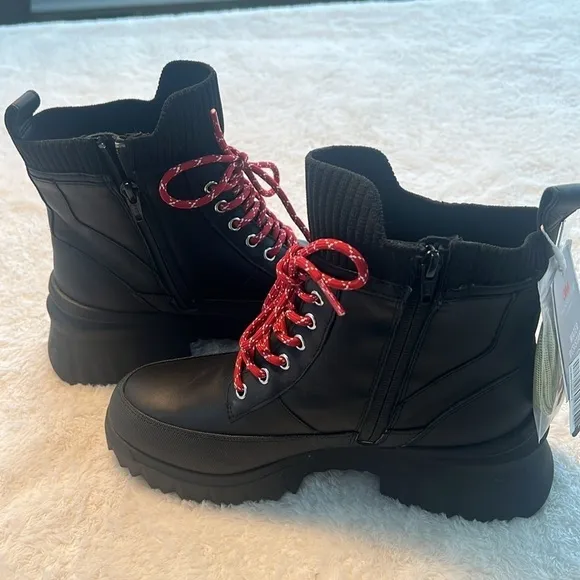 Nurture Sz 9.5 Whitney Waterproof Leather Lace-Up Lug Sole Boots NEW Outdoor