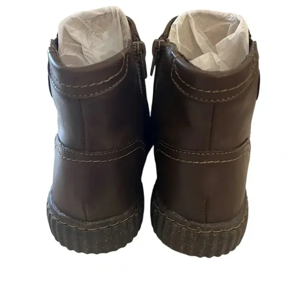 NWOB Clarks Collection Women’s Caroline Leather Ruched Ankle Boots