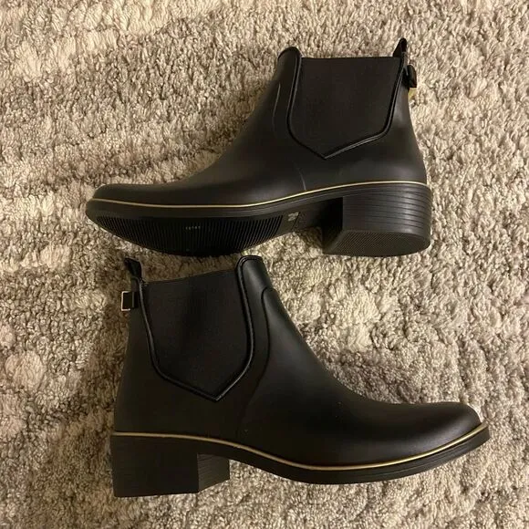 NWOB Kate Spade Sedgewick Rain Boots water resistant Round Toe heels Sz 7 black
