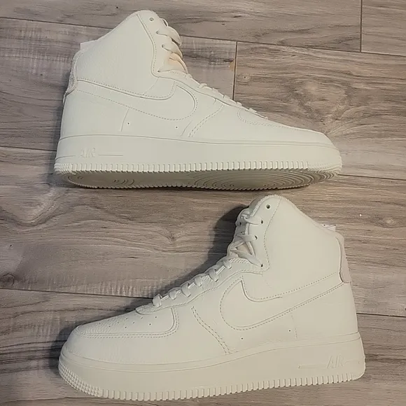 NWOB Nike Air Force 1 Sculpt Shoes Womens 11 White High Top‎ Athletic Sneakers