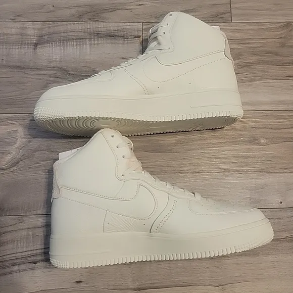 NWOB Nike Air Force 1 Sculpt Shoes Womens 11 White High Top‎ Athletic Sneakers