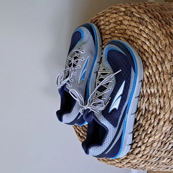 NWOT Altra Mens Intuition 3.5 Performance Running Sneakers Innerflex Blue/Grey 8