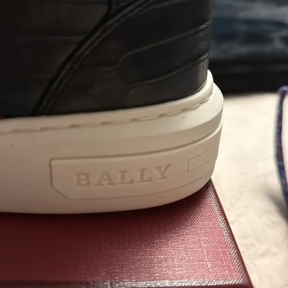 NWOT BALLY SNEAKERS