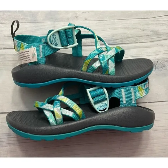 NWOT Chaco Chaco’s Turquoise &amp; Green Boy Girl Hiking Sandals Shoes, Size Youth 2