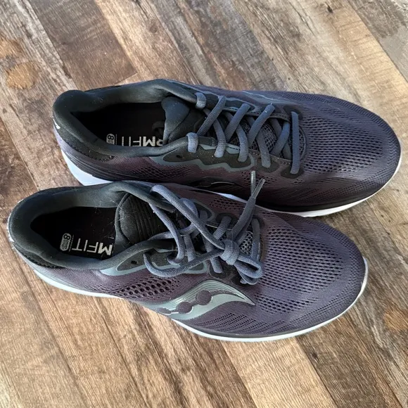 NWOT Saucony Ride 14 Women’s Sneakers