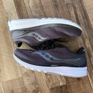 NWOT Saucony Ride 14 Women’s Sneakers