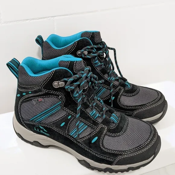 NWOT waterproof hiking shoes by L.L bean
