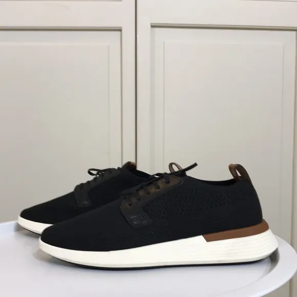 NWOT Wolf &amp; Shepherd Swiftknit Plain Toe Derby Men's Sneaker Size 6