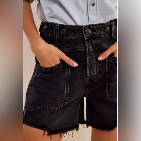 NWT Free People Palmer Mid Rise Short in Outer Space