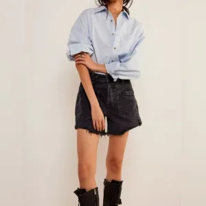 NWT Free People Palmer Mid Rise Short in Outer Space