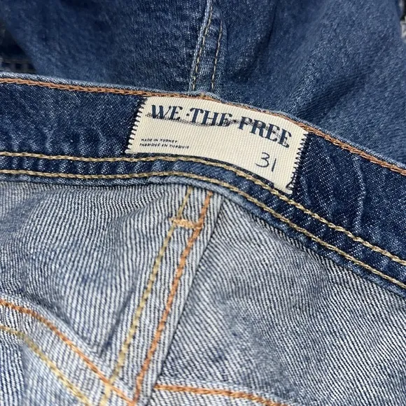 NWT Free People We The Free Westwood Mid Rise High Low Jean Shorts