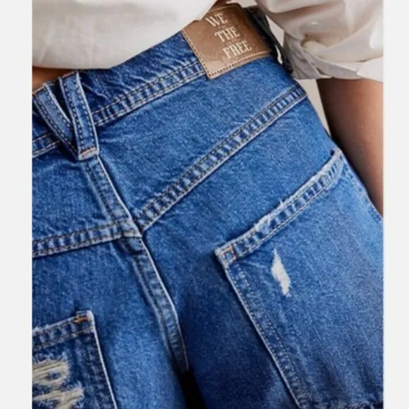 NWT Free People We The Free Westwood Mid Rise High Low Jean Shorts