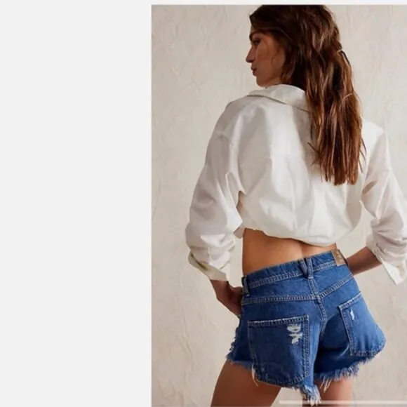 NWT Free People We The Free Westwood Mid Rise High Low Jean Shorts