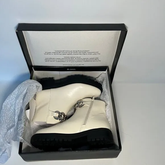 NWT INC Basia Faux Leather Lugged Sole Ankle Boots Women's Size 8 White Smooth