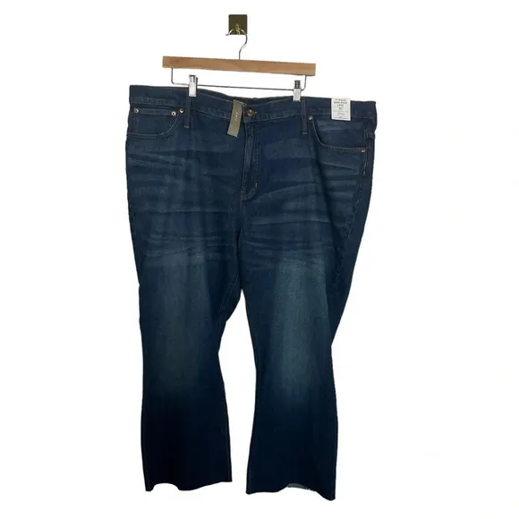 NWT J. Crew 9’’ Demi Boot Crop Jeans in Medium Wash Size 37