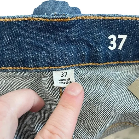 NWT J. Crew 9’’ Demi Boot Crop Jeans in Medium Wash Size 37